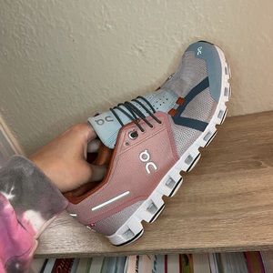 ON Cloud running shoe